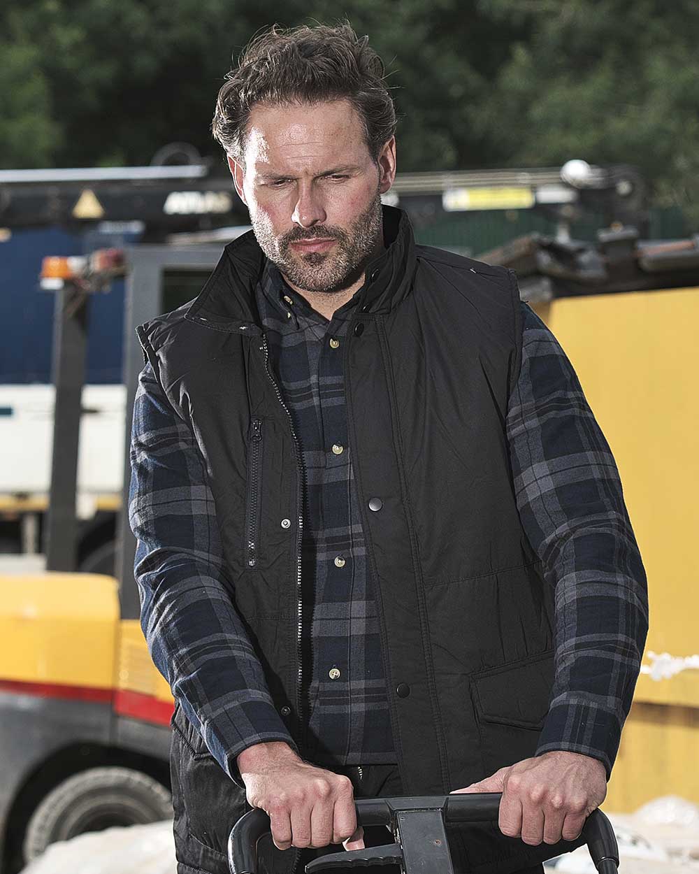 Fort Wroxham Bodywarmer - Image 2